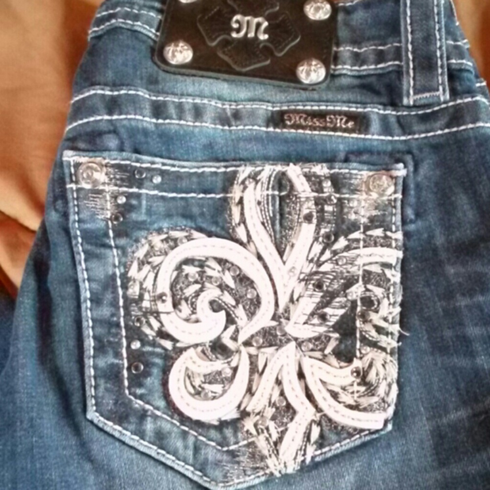Miss Me jeans 27/34 boot cut. Excellent condition